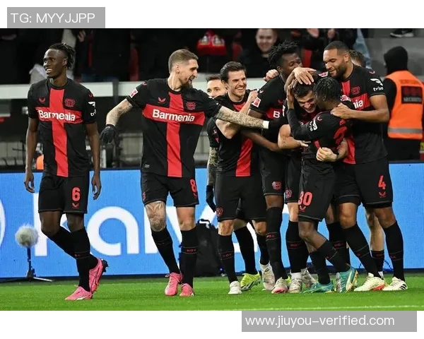 意甲精彩对决本菲卡三球大胜里昂帽子戏法点燃全场激情