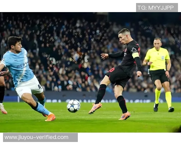 本菲卡狂胜马竞6-2神奇扑救成比赛转折点引发热议