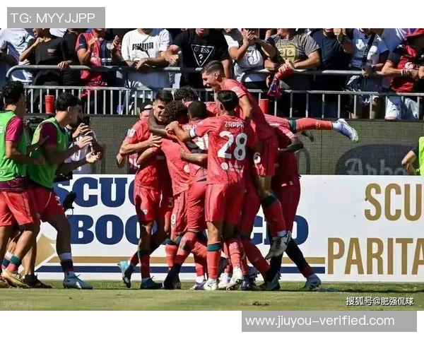 足总杯经典对决AC米兰大胜国米引发全场狂欢分析