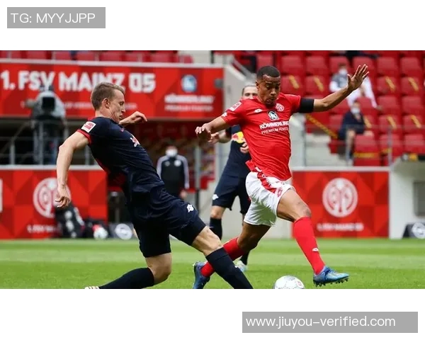 友谊赛精彩回顾里昂大胜多特蒙德帽子戏法点燃全场激情