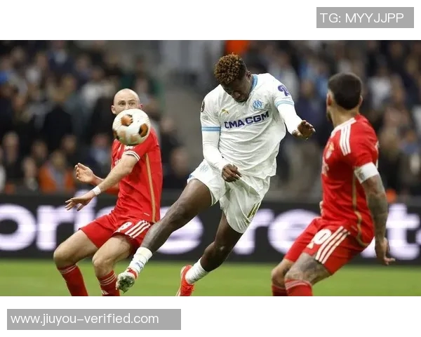 英超热刺逆转本菲卡红牌争议引发全场热议精彩十大进球回顾 英超热刺逆转本菲卡红牌争议引发全场热议精彩十大进球回顾