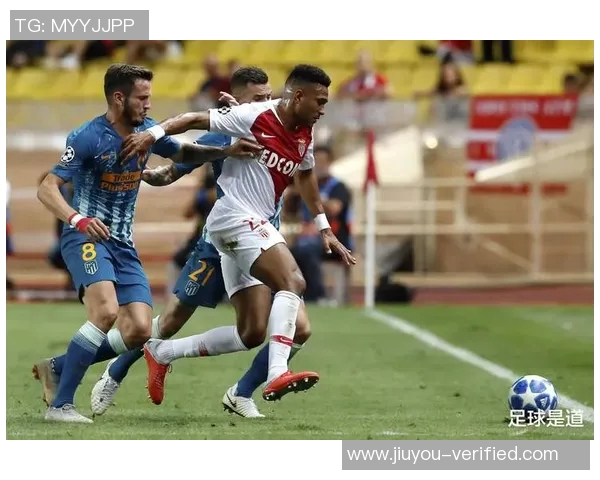 巴黎圣日耳曼逆袭拜仁上演帽子戏法引爆友谊赛全场热潮