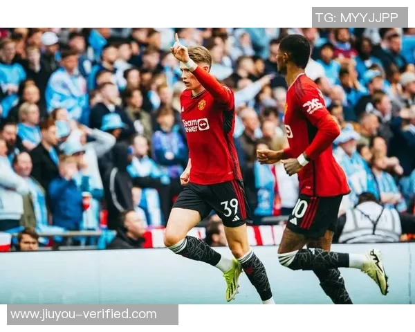 世界杯精彩对决本菲卡在点球大战中险胜曼联引发全场狂欢